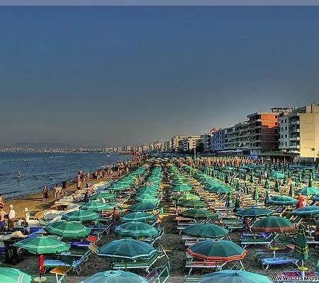 アパート Adriatic Sea View ドゥラス